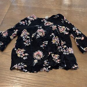 Old Navy Black Floral Women's Blouse